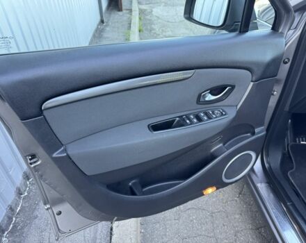 Серый Рено Гранд Сценик, объемом двигателя 1.5 л и пробегом 173 тыс. км за 8950 $, фото 11 на Automoto.ua