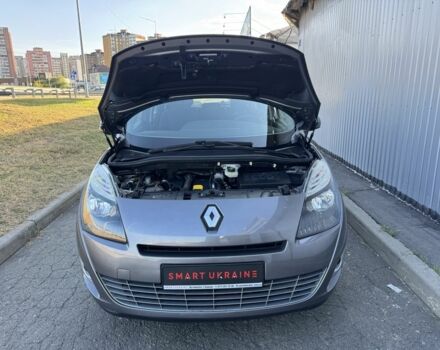 Серый Рено Гранд Сценик, объемом двигателя 1.5 л и пробегом 173 тыс. км за 8950 $, фото 12 на Automoto.ua