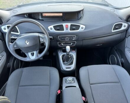 Серый Рено Гранд Сценик, объемом двигателя 1.5 л и пробегом 173 тыс. км за 8950 $, фото 8 на Automoto.ua