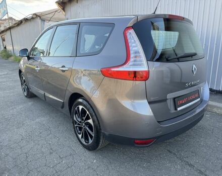 Серый Рено Гранд Сценик, объемом двигателя 1.5 л и пробегом 173 тыс. км за 8950 $, фото 5 на Automoto.ua