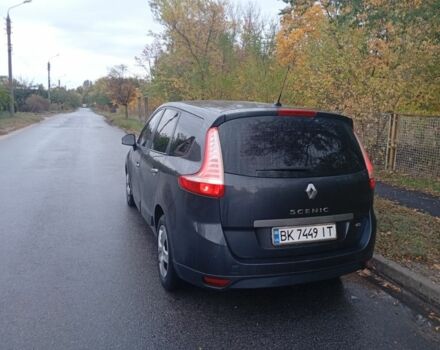 Серый Рено Гранд Сценик, объемом двигателя 1.5 л и пробегом 310 тыс. км за 7000 $, фото 7 на Automoto.ua
