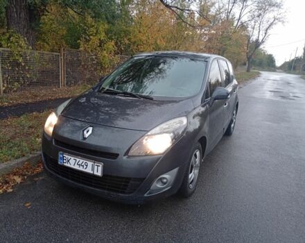 Серый Рено Гранд Сценик, объемом двигателя 1.5 л и пробегом 310 тыс. км за 7000 $, фото 6 на Automoto.ua