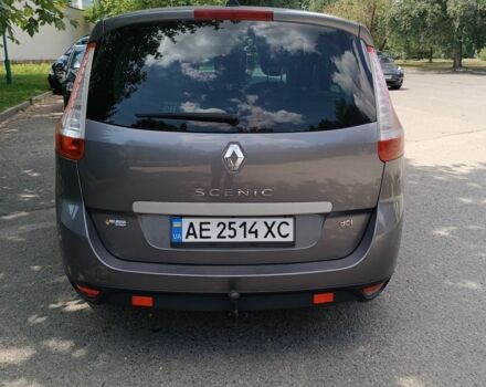 Серый Рено Гранд Сценик, объемом двигателя 1.5 л и пробегом 340 тыс. км за 8800 $, фото 4 на Automoto.ua