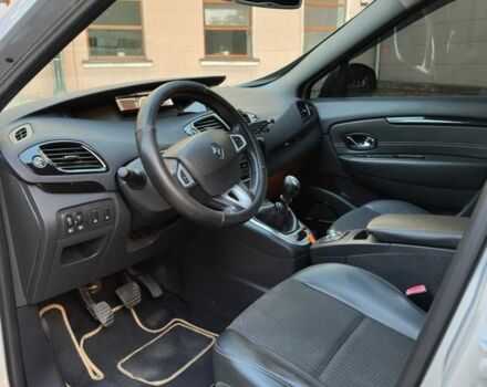 Серый Рено Гранд Сценик, объемом двигателя 1.6 л и пробегом 210 тыс. км за 9450 $, фото 5 на Automoto.ua