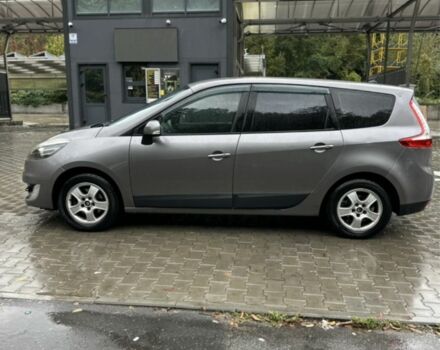 Сірий Рено Гранд Сценік, об'ємом двигуна 1.5 л та пробігом 250 тис. км за 6999 $, фото 7 на Automoto.ua