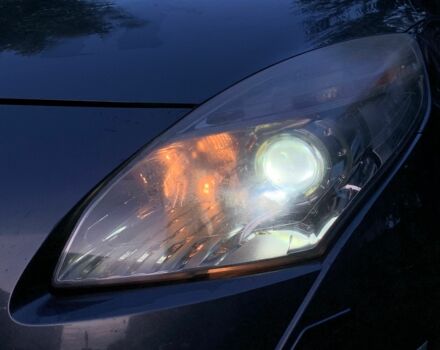 Сірий Рено Гранд Сценік, об'ємом двигуна 1.6 л та пробігом 255 тис. км за 6999 $, фото 16 на Automoto.ua