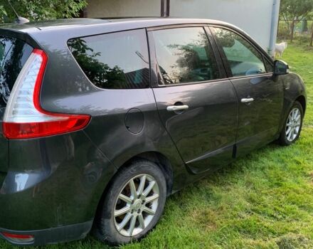 Сірий Рено Гранд Сценік, об'ємом двигуна 1.6 л та пробігом 255 тис. км за 6999 $, фото 5 на Automoto.ua