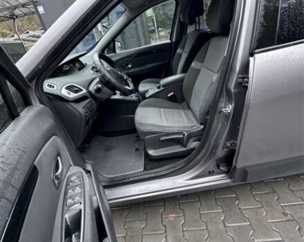 Сірий Рено Гранд Сценік, об'ємом двигуна 1.5 л та пробігом 250 тис. км за 6999 $, фото 8 на Automoto.ua