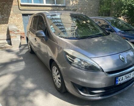 Сірий Рено Гранд Сценік, об'ємом двигуна 1.5 л та пробігом 219 тис. км за 7900 $, фото 1 на Automoto.ua