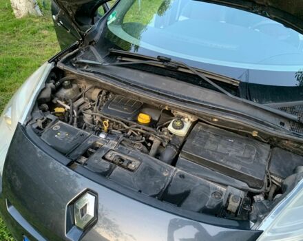 Сірий Рено Гранд Сценік, об'ємом двигуна 1.6 л та пробігом 255 тис. км за 6999 $, фото 18 на Automoto.ua