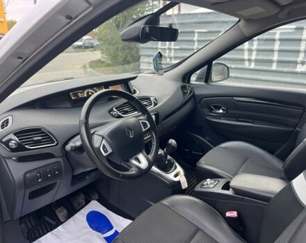 Серый Рено Гранд Сценик, объемом двигателя 1.5 л и пробегом 175 тыс. км за 9999 $, фото 14 на Automoto.ua