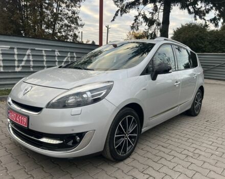 Серый Рено Гранд Сценик, объемом двигателя 1.5 л и пробегом 175 тыс. км за 9999 $, фото 3 на Automoto.ua