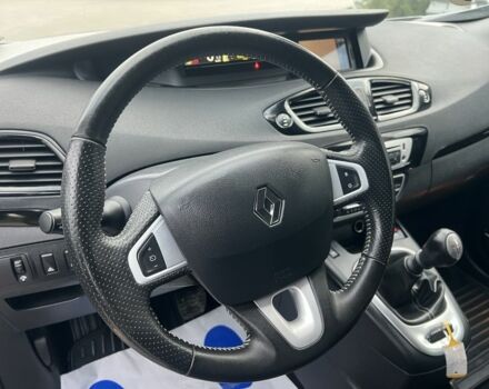 Серый Рено Гранд Сценик, объемом двигателя 1.5 л и пробегом 175 тыс. км за 9999 $, фото 13 на Automoto.ua