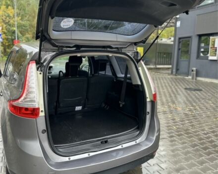 Сірий Рено Гранд Сценік, об'ємом двигуна 1.5 л та пробігом 250 тис. км за 6999 $, фото 9 на Automoto.ua