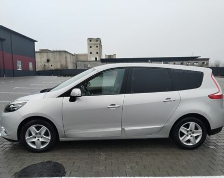 Серый Рено Гранд Сценик, объемом двигателя 1.5 л и пробегом 231 тыс. км за 8800 $, фото 3 на Automoto.ua