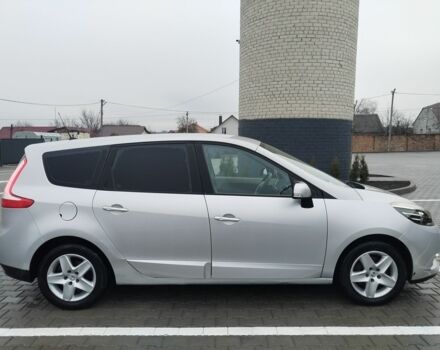 Серый Рено Гранд Сценик, объемом двигателя 1.5 л и пробегом 231 тыс. км за 8800 $, фото 7 на Automoto.ua