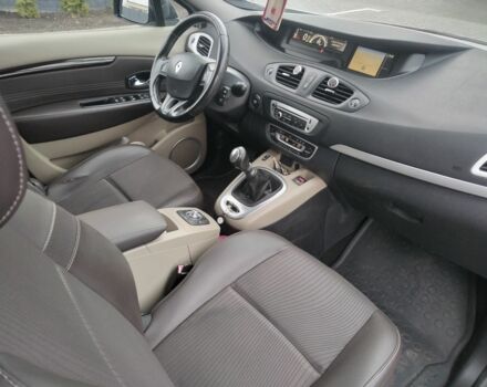 Серый Рено Гранд Сценик, объемом двигателя 1.5 л и пробегом 231 тыс. км за 8800 $, фото 11 на Automoto.ua