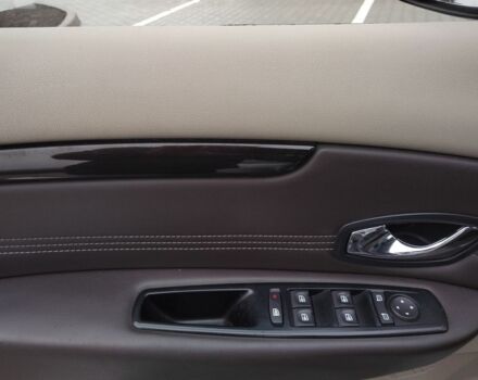 Серый Рено Гранд Сценик, объемом двигателя 1.5 л и пробегом 231 тыс. км за 8800 $, фото 15 на Automoto.ua