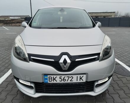 Серый Рено Гранд Сценик, объемом двигателя 1.5 л и пробегом 231 тыс. км за 8800 $, фото 1 на Automoto.ua