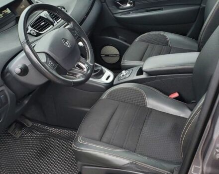 Серый Рено Гранд Сценик, объемом двигателя 1.5 л и пробегом 269 тыс. км за 10750 $, фото 8 на Automoto.ua