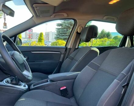 Серый Рено Гранд Сценик, объемом двигателя 1.9 л и пробегом 230 тыс. км за 7499 $, фото 12 на Automoto.ua