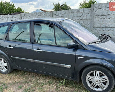 Серый Рено Гранд Сценик, объемом двигателя 2 л и пробегом 276 тыс. км за 5000 $, фото 1 на Automoto.ua