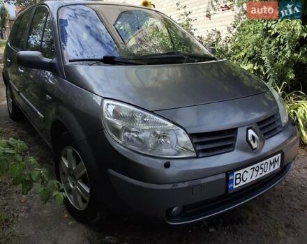 Сірий Рено Гранд Сценік, об'ємом двигуна 2 л та пробігом 200 тис. км за 4900 $, фото 1 на Automoto.ua