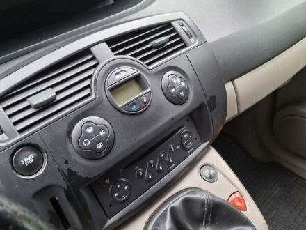 Рено Гранд Сценик 2005 в Староконстантинов на Automoto.ua Серый Рено Гранд Сценик, объемом двигателя 1.9 л и пробегом 240 тыс. км за 4800 $, фото 1 на Automoto.ua