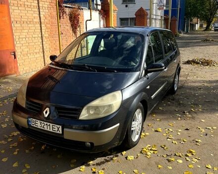 Серый Рено Гранд Сценик, объемом двигателя 2 л и пробегом 207 тыс. км за 5000 $, фото 1 на Automoto.ua