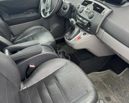 Серый Рено Гранд Сценик, объемом двигателя 2 л и пробегом 212 тыс. км за 5999 $, фото 1 на Automoto.ua