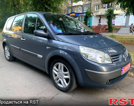 Серый Рено Гранд Сценик, объемом двигателя 2 л и пробегом 172 тыс. км за 5600 $, фото 1 на Automoto.ua