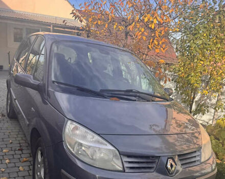 Серый Рено Гранд Сценик, объемом двигателя 2 л и пробегом 253 тыс. км за 4300 $, фото 1 на Automoto.ua