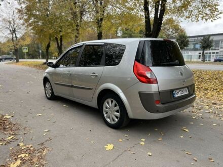 Сірий Рено Гранд Сценік, об'ємом двигуна 1.9 л та пробігом 193 тис. км за 5200 $, фото 1 на Automoto.ua