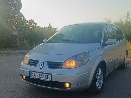 Рено Гранд Сценик 2006 в Першотравенске на Automoto.ua Серый Рено Гранд Сценик, объемом двигателя 1.9 л и пробегом 300 тыс. км за 4700 $, фото 1 на Automoto.ua