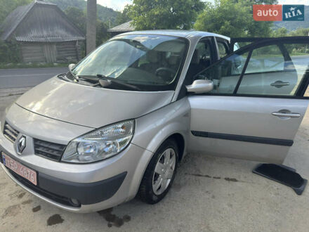 Сірий Рено Гранд Сценік, об'ємом двигуна 2 л та пробігом 250 тис. км за 5400 $, фото 1 на Automoto.ua