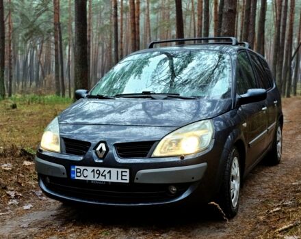 Серый Рено Гранд Сценик, объемом двигателя 1.9 л и пробегом 300 тыс. км за 4800 $, фото 1 на Automoto.ua