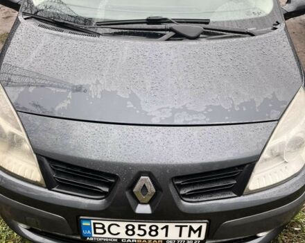 Сірий Рено Гранд Сценік, об'ємом двигуна 2 л та пробігом 250 тис. км за 3500 $, фото 1 на Automoto.ua