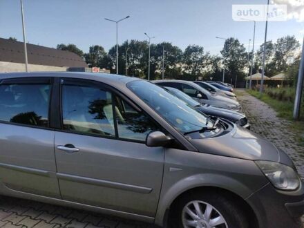 Рено Гранд Сценик 2007 в Ужгороде на Automoto.ua Серый Рено Гранд Сценик, объемом двигателя 2 л и пробегом 261 тыс. км за 6655 $, фото 1 на Automoto.ua