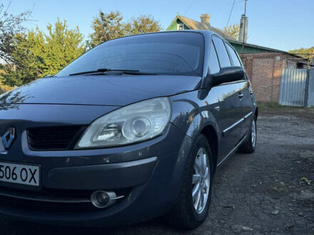 Сірий Рено Гранд Сценік, об'ємом двигуна 1.6 л та пробігом 207 тис. км за 5600 $, фото 1 на Automoto.ua