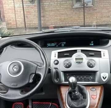 Серый Рено Гранд Сценик, объемом двигателя 1.6 л и пробегом 245 тыс. км за 5300 $, фото 1 на Automoto.ua
