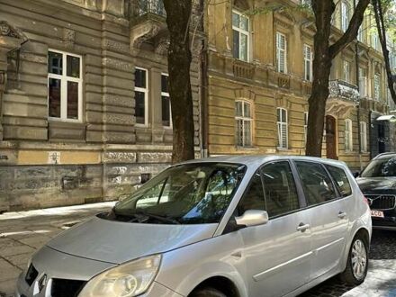 Серый Рено Гранд Сценик, объемом двигателя 1.9 л и пробегом 245 тыс. км за 3999 $, фото 1 на Automoto.ua