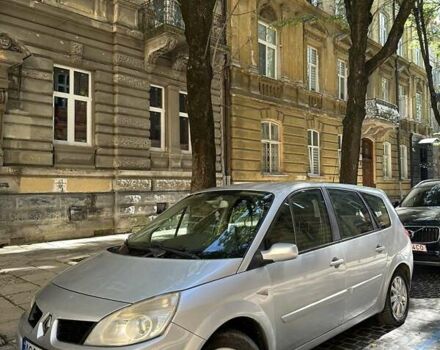 Серый Рено Гранд Сценик, объемом двигателя 1.9 л и пробегом 245 тыс. км за 3999 $, фото 1 на Automoto.ua