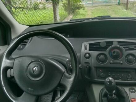 Рено Гранд Сценик 2007 в Луцке на Automoto.ua Серый Рено Гранд Сценик, объемом двигателя 1.5 л и пробегом 380 тыс. км за 5000 $, фото 1 на Automoto.ua