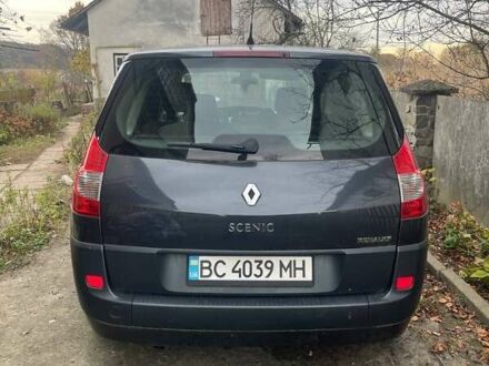 Серый Рено Гранд Сценик, объемом двигателя 2 л и пробегом 208 тыс. км за 5700 $, фото 1 на Automoto.ua