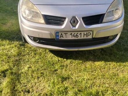 Сірий Рено Гранд Сценік, об'ємом двигуна 1.9 л та пробігом 225 тис. км за 4850 $, фото 1 на Automoto.ua