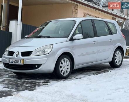 Серый Рено Гранд Сценик, объемом двигателя 1.6 л и пробегом 210 тыс. км за 6100 $, фото 1 на Automoto.ua