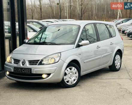 Серый Рено Гранд Сценик, объемом двигателя 1.6 л и пробегом 182 тыс. км за 6900 $, фото 1 на Automoto.ua