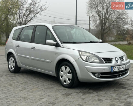 Серый Рено Гранд Сценик, объемом двигателя 1.6 л и пробегом 187 тыс. км за 5400 $, фото 1 на Automoto.ua