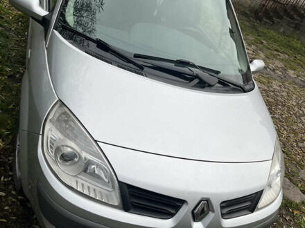 Серый Рено Гранд Сценик, объемом двигателя 1.5 л и пробегом 205 тыс. км за 6300 $, фото 1 на Automoto.ua