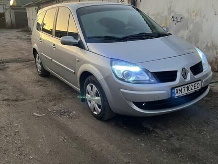 Серый Рено Гранд Сценик, объемом двигателя 1.46 л и пробегом 263 тыс. км за 6100 $, фото 1 на Automoto.ua